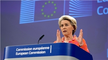 Im Vorfeld des Europarats-Gipfels in Island gaben EU-Kommissionspräsidentin Ursula von der Leyen und Ratspräsident Michel eine gemeinsame Pressekonferenz.