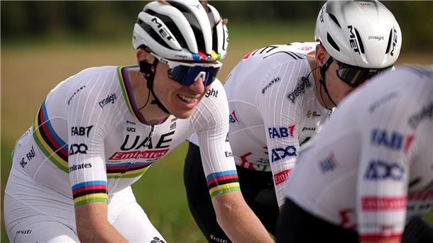 Erst Merckx, dann Coppi: Pogacar knackt Rekorde der Legenden Im Weltmeister-Trikot zum nächsten Sieg: Tadej Pogacar