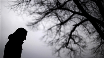 Immer mehr Menschen leiden unter Depressionen und anderen psychischen Erkrankungen. Zahl der krankheitsbedingten Fehltage nimmt dramatisch zu. Aber auch hier gilt: Es fehlen Psychotherapeuten. Die Hilfen, die die Kliniken bieten, erläutert jetzt das Internetportal „Bremer Krankenhausspiegel“. 