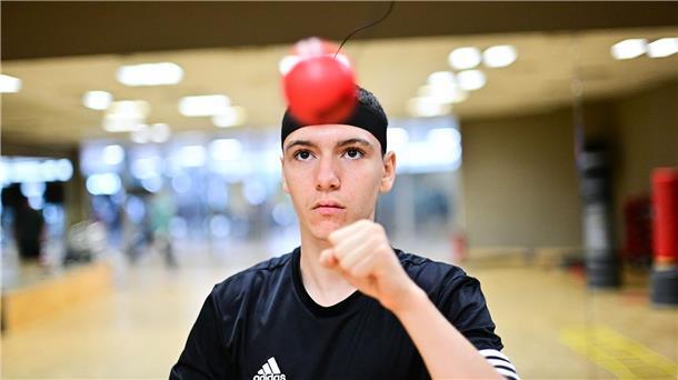 Immer voll konzentriert: Boxer Arminius Rolle. 