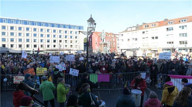 Impressionen von der Demo gegen Fremdenhass in Bremerhaven