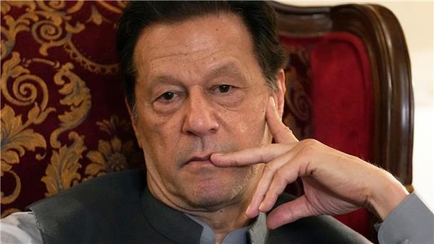 Weitere Haftstrafe für pakistanischen Ex-Premier Khan Imran Khan ist innerhalb von zwei Tagen zu insgesamt 24 Jahren Haft verurteilt worden.