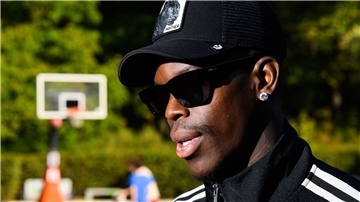In Braunschweig sprach Dennis Schröder über die Ziele mit seinem neuen NBA-Team. 