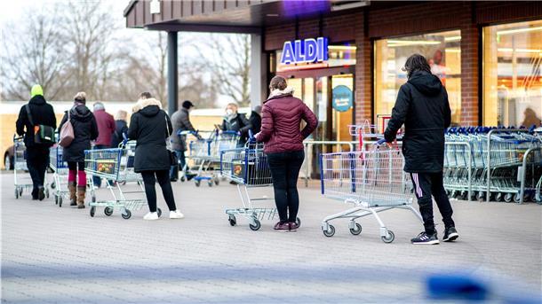 In Bremerhaven wird es ein Testzentrum geben. Bis es soweit ist, müssen die Bremerhavener noch auf Schnelltests für zuhause vom Discounter setzen. 