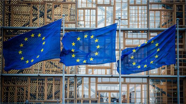 Länder fordern Brückenstrompreis für Industrie In Brüssel geht es heute unter anderem um die Stärkung der Industrie in Deutschland und die Aufnahme und Verteilung von Flüchtlingen.