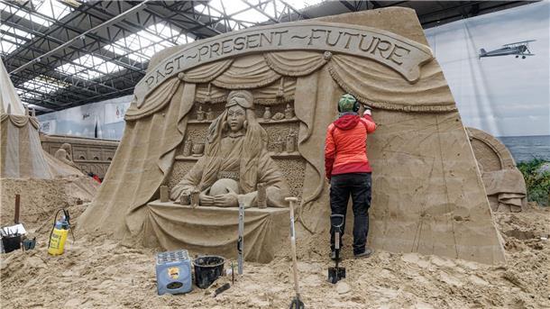 Magische Welt aus Sand In den Skulpturen steckt viel Arbeit.