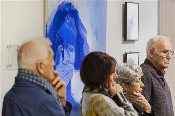 Schau in der Arbeitnehmerkammer: Titel „Ortswechsel Blue“ ist Programm Gruppenfoto