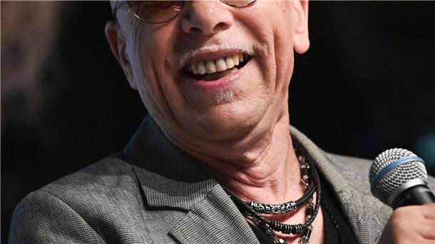Sänger Toni Krahl verarbeitet Abschiede mit Neuanfang In der Band City („Am Fenster“), die 1972 in Ost-Berlin gegründet worden war, hatte der charismatische Sänger mehr als ein halbes Leben verbracht.