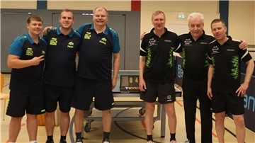 Tischtennisspieler des AT Rodenkirchen III und TTC Waddens III
