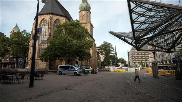 Obdachloser stirbt durch Polizei-Kugel In der Nähe der Reinoldikirche kam es zu einem tragischen Polizei-Einsatz.