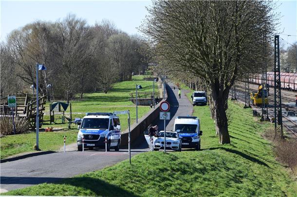 Castor-Umschlag in Nordenham mit hohem Polizeiaufgebot.