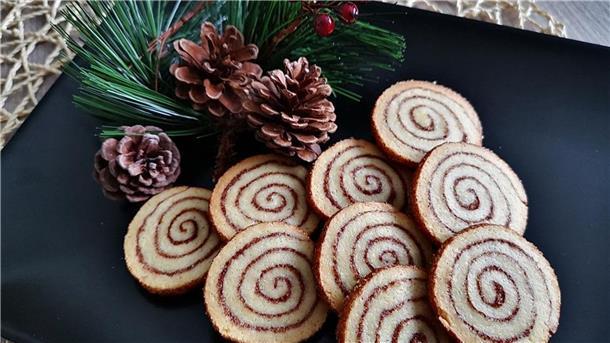Diese Leckereien dürfen in Ihrer Weihnachtsbäckerei nicht fehlen In der Weihnachtsbäckerei geht es mit diesen würzigen Kringeln mit Sicherheit rund.