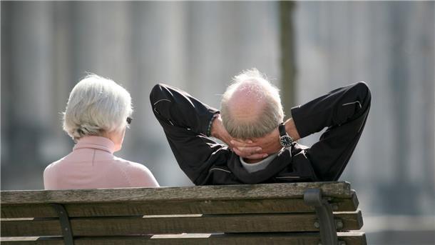 Fast 70 Prozent der Babyboomer wollen früher in Rente gehen In Deutschland gehen die Menschen laut Angaben der Deutschen Rentenversicherung im Schnitt im Alter von 64,4 Jahren in Rente.