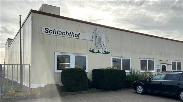 Außenansicht eines Schlachthofs in Elsfleth