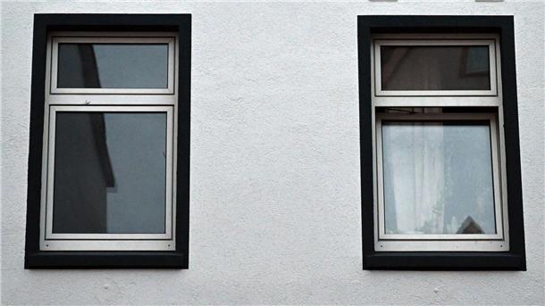 Nach Anti-Terror-Einsatz - Kein Gift gefunden In diesem Wohn- und Geschäftshaus in Castrop-Rauxel wurde der Verdächtige festgenommen.