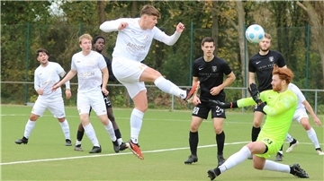 1. FC Nordenham gegen SV Eintracht Oldenburg in der Fußball-Kreisliga