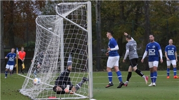 1. FC Nordenham gegen Frisia Wilhelmshaven Fußball-Bezirksliga