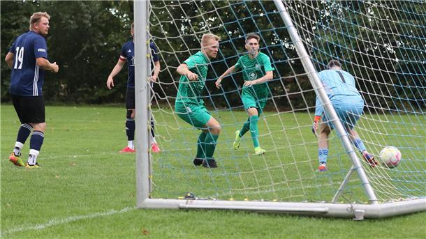 Fußballspiel SG Schwei/SeefeldRönnelmor gegen TSG Burhave