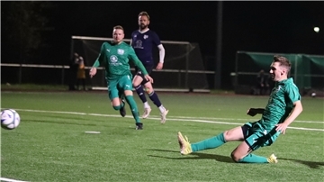 SG Burhave/Stollhamm gegen SG Schwei/Seefeld/Rönnelmoor in 1. Fußball-Kreisklasse