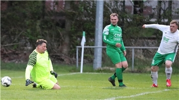 Szene aus dem Spiel ESV Wilhelmshaven gegen STV Wilhelmshaven in der 1. Fußball-Kreisklasse