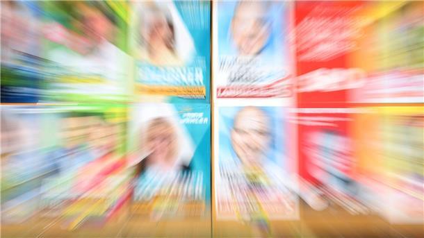 Grünen-Politikerin in Dresden attackiert In Dresden ist erneut eine Politikerin beim Aufhängen von Wahlplakaten angegriffen worden. Vor wenigen Tagen ist SPD-Kandidat Matthias Ecke schwer verletzt worden.