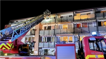 In Geestland wurden bei einem Brand vier Menschen verletzt.