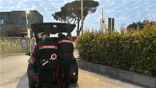 Polizei hebt in Italien enorme illegale Zigarettenfabrik aus In Italien wurde eine riesige illegale Zigarettenfabrik ausgehoben. (Archivbild)