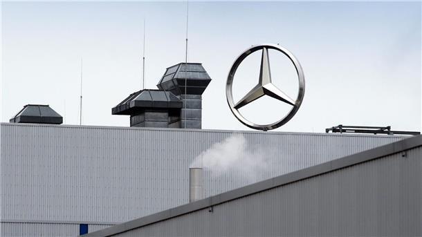 Brandenburg sieht Unsicherheit für Mercedes in Ludwigsfelde In Ludwigsfelde stellen rund 2.000 Beschäftigte Sprinter mit offenen Baumustern her. (Archivbild)