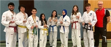 Ebraheem Al Kadri, Aslan Kloz, Asim Kürekci, Liya Ismail, Julianna Smailov, Amine Güngör, Emily Smailov und Danilo Smailov von Dojang Nordenham