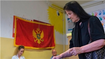 In Montenegro haben vorgezogene Parlamentswahlen begonnen.