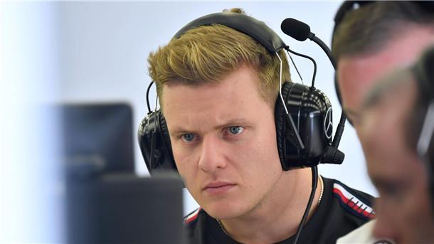 Die nächste Chance für Mick Schumacher In seiner Zeit als Mercedes-Ersatzpilot sammelte er auch wichtige Erfahrungen.