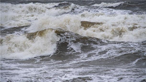 In weiten Teilen der Küstenregionen von Schleswig-Holstein und Mecklenburg-Vorpommern werden am Donnerstag Sturmböen erwartet. (Symbolbild)
