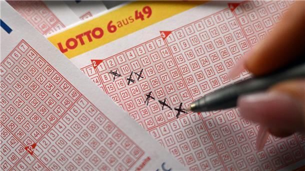 Traum von der glücklichen Hand: 179 Lotto-Millionäre in 2023 Insgesamt 179 Menschen haben in Deutschland im vergangenen Jahr Millionengewinne eingestrichen.