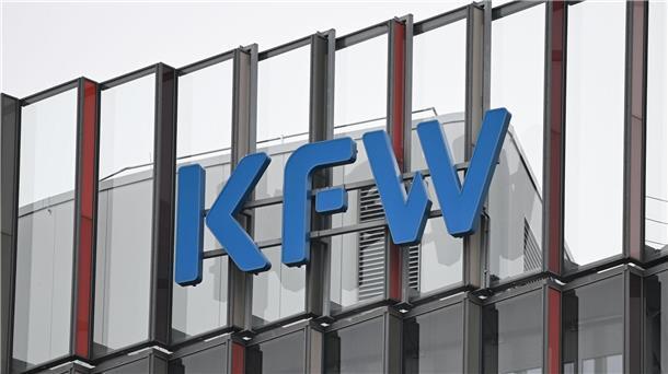 Insgesamt erlöst die Förderbank mit dem Verkauf rund 2,43 Milliarden Euro.