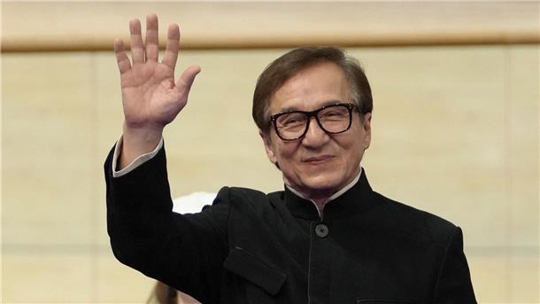 Jackie Chan: Höre zum Ruhestand mit Stunts auf - also nie Jackie Chan will eigenen Worten zufolge noch bis an sein Lebensende seine Stunts selbst machen. (Archivbild)