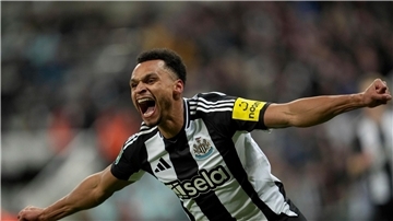 Jacob Murphy schoss Newcastle United in der ersten Halbzeit in Führung.