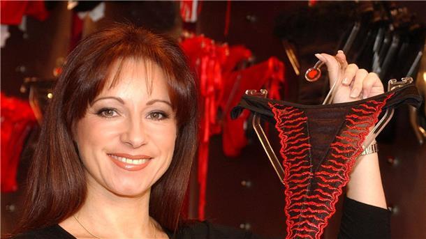 Jacqueline Gold in einem ihrer Geschäfte in der Oxford Street im Zentrum Londons.