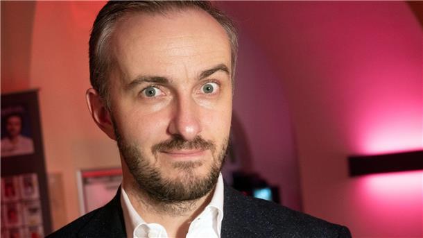 Jan Böhmermann hat nach eigenen Angaben als geheim eingestufte hessische NSU-Akten veröffentlicht.