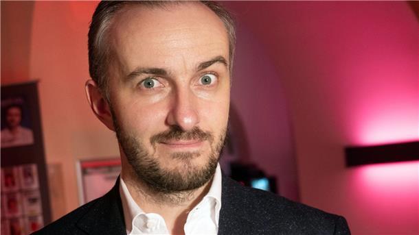 Geleakte NSU-Berichte: Keine Ermittlungen gegen Böhmermann Jan Böhmermann, TV-Entertainer, und Gewinner des Preises für Unterhaltung, bei der Preisverleihung der „Journalistinnen und Journalisten des Jahres 2019“.