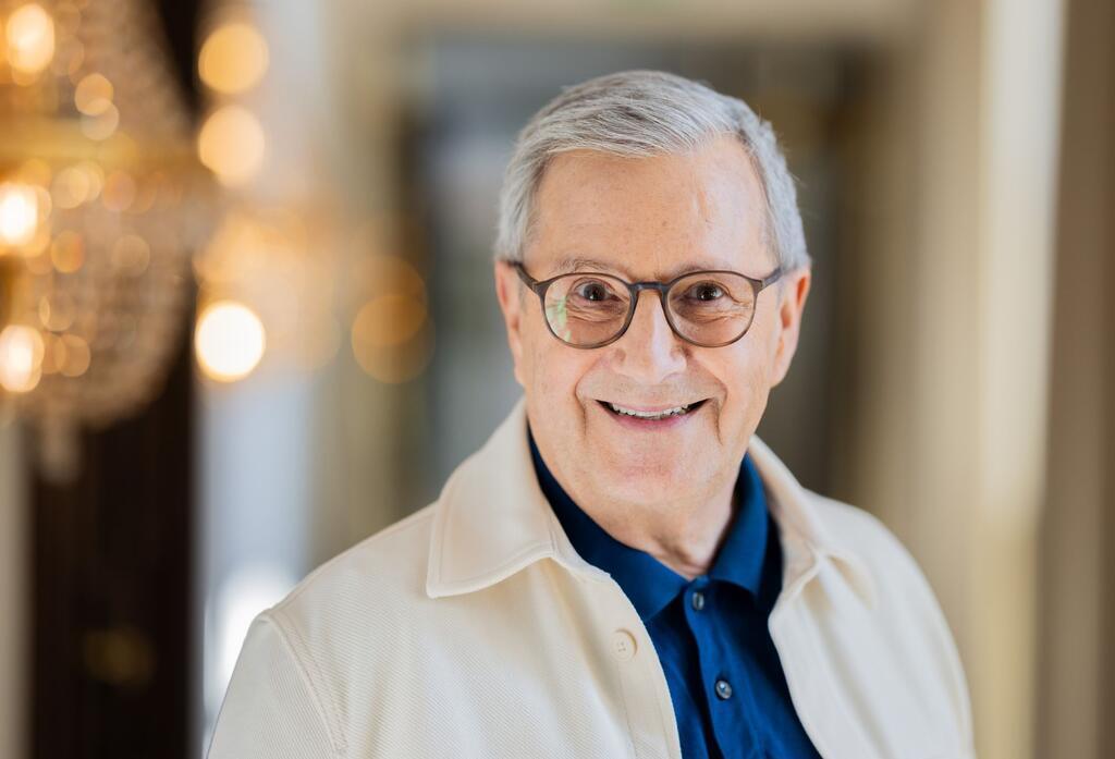 Promis, Lügen, Intrigen: So wird die neue „Verräter“-Staffel Jan Hofer fremdelt mit seiner neuen Rolle in der Show - Lügen sei doch so gar nicht sein Fach.