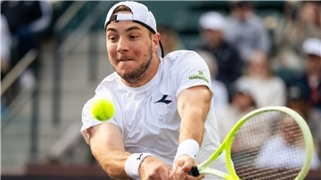 Struff ohne Chance gegen Nummer 259 der Tennis-Welt Jan-Lennard Struff scheitert erneut früh.