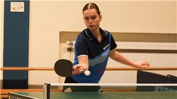 Jayke Janssen beim Tischtennis