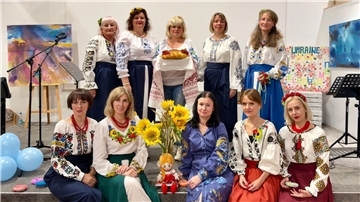 Es sind die Seelenblumen als Gruppe zu sehen. 
