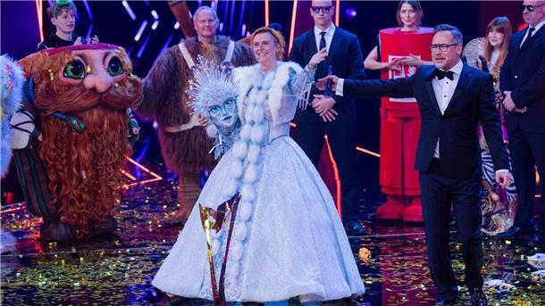 Jennifer Weist gewinnt als Eisprinzessin „Masked Singer“ Jennifer Weist ist die Gewinnerin der 9. Staffel der Prosieben-Show „The Masked Singer“.