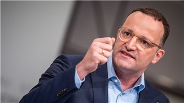 Jens Spahn spricht beim CDU-Bundesparteitag.