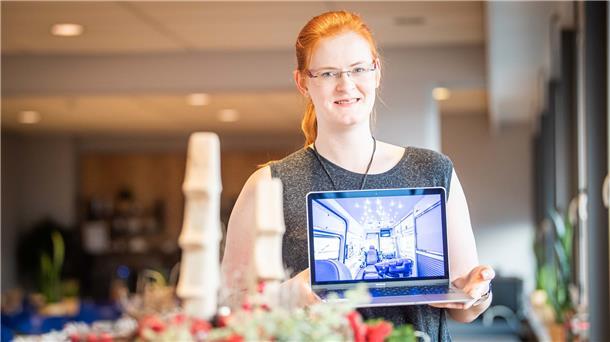 Jessica Richter engagiert sich ehrenamtlich beim sogenannten Wünschewagen des Arbeiter- und Samariterbundes (ASB) in Bremen.