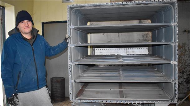 Daniel Bräseke rettete 2016 die Bäckerei in Stotel - Nun hat er sie aufgegeben Jetzt landet der Bäckerofen auf dem Schrott: Daniel Bräseke hat seine Bäckerei in Stotel aufgegeben.