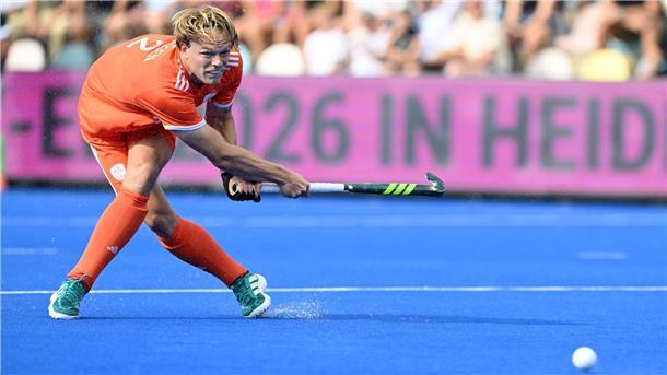 Großes Hockey-Finale: Klassiker, Revanche und volle Hütte Jip Janssen schoss die Niederländer ins Endspiel.
