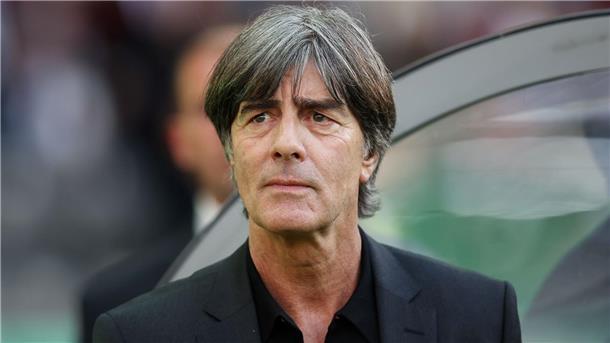 Ex-Bundestrainer Löw zweifelt an Eignung als Vereinstrainer Joachim Löw hat seit dem Bundestrainer-Posten keinen Trainerjob mehr übernommen.