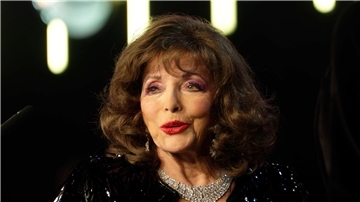 Joan Collins feiert ihren 90. Geburtstag.
